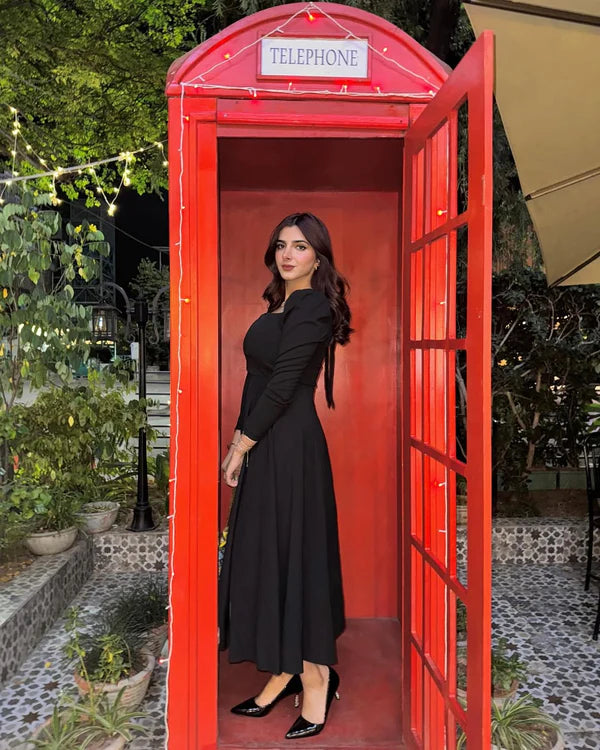 Elegant Black Midi Dress